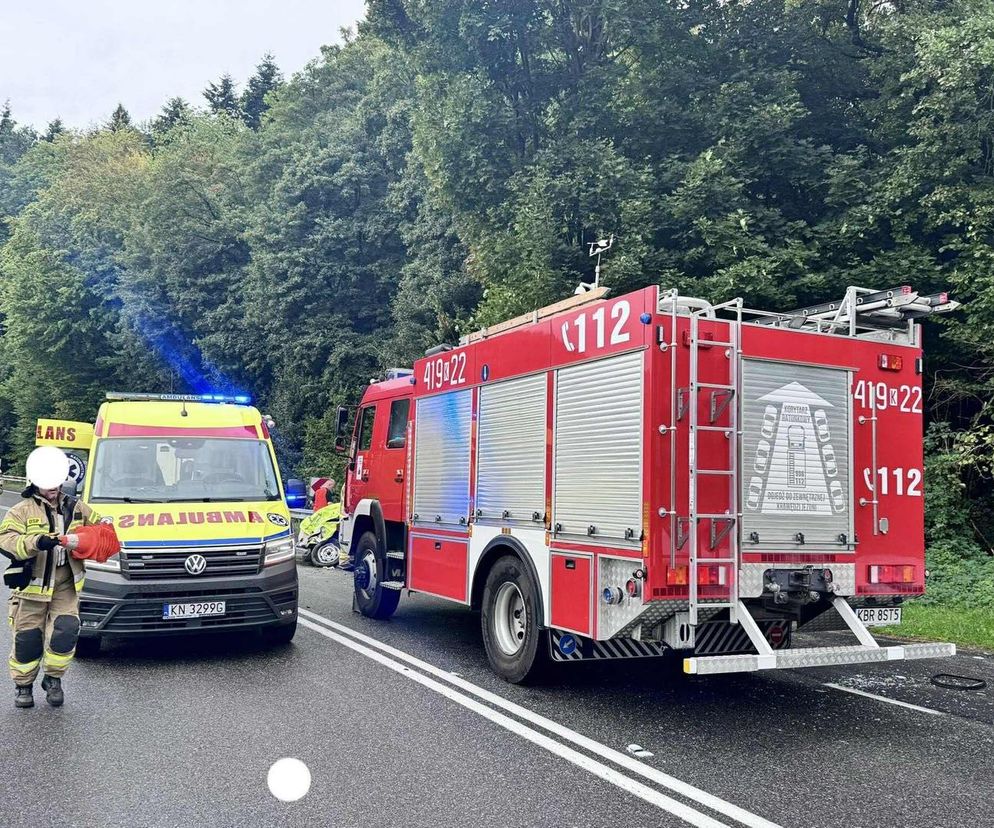 Tragiczny wypadek na DK75 w Witowicach Dolnych: Jedna osoba nie żyje, droga zablokowana