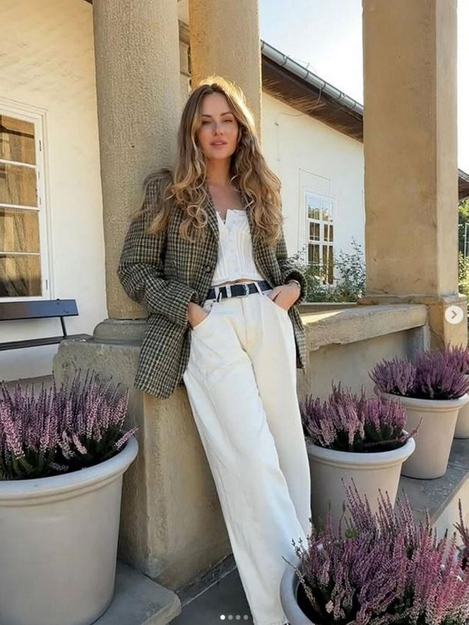 Kuba Wojewódzki z partnerką  na premierze "Hamleta"