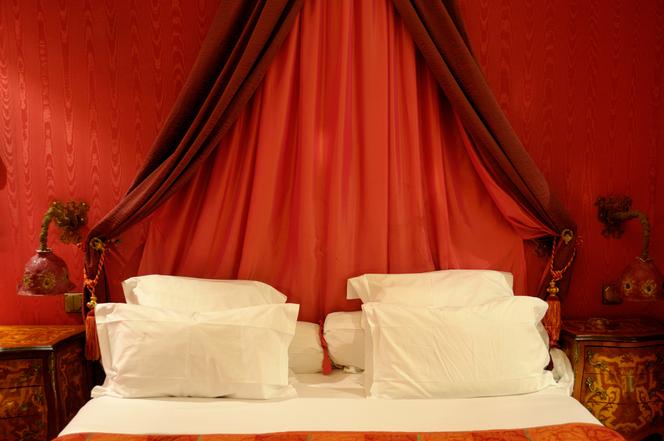 Sypialnia w czerwieni