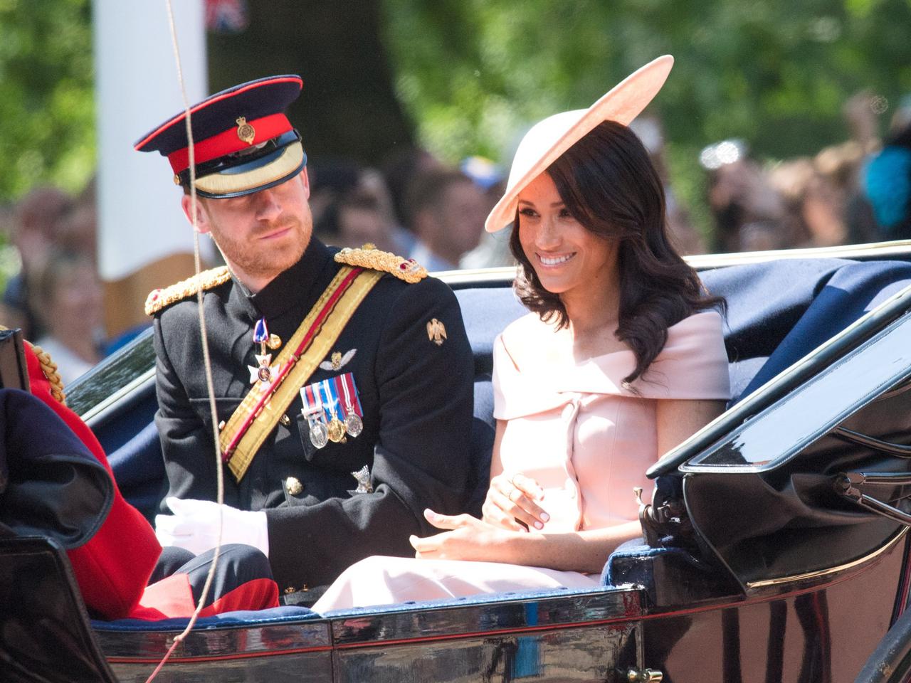 Książę Harry i Meghan Markle wrócili z podróży poślubnej! Meghan wyglądała bosko!