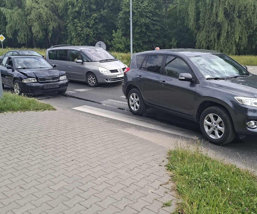 Wypadek u zbiegu ulic Radomskiej i Kaczyńskiej