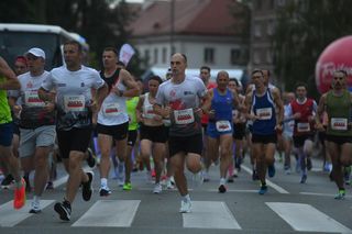 Bieg Powstania Warszawskiego 2025. Biegacze uhonorowali bohaterów [ZDJĘCIA]