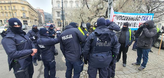 Protest taksówkarzy w Warszawie