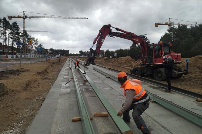 Jak idzie budowa linii tramwajowej na Osiedle JAR w Toruniu? Prace trwają w pięciu punktach