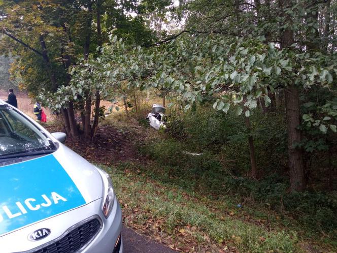 Śmiertelny wypadek w m. Rusiec pod Bełchatowem. Auto zmasakrowane