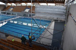 Zabezpieczają elewację Floating Areny. Największy basen w Szczecinie wciąż zamknięty