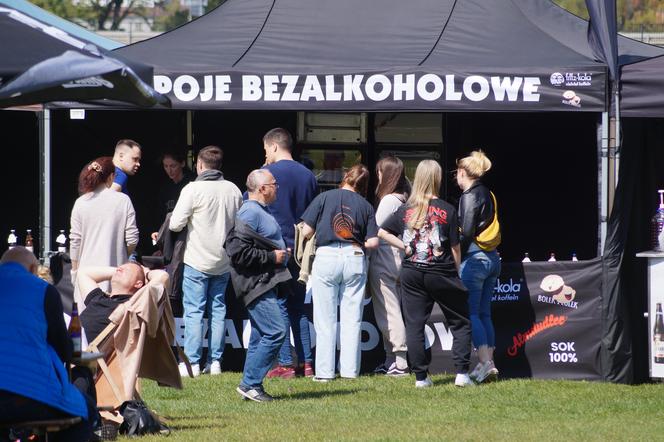 Restauracje na kółkach zaparkowały na bydgoskiej Wyspie Młyńskiej [ZDJĘCIA]