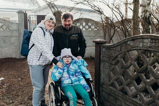 Dziewczynka z Hospicjum Cordis spełniła swoje marzenie. Janeczka poznała się z wilkami 