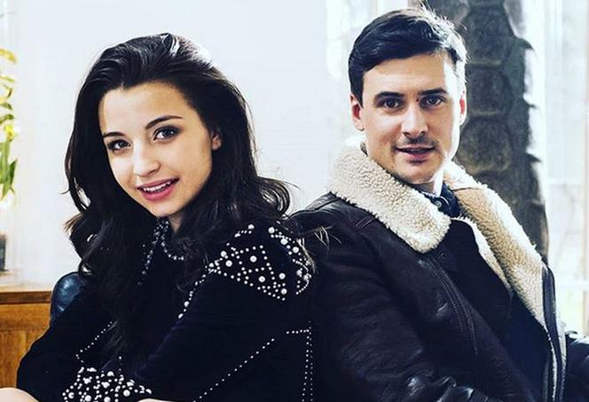 W rytmie serca 2 sezon. Alex (Julia Wieniawa), Adam (Mateusz Damięcki)