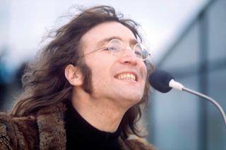 Zwiastun dokumentu o morderstwie Johna Lennona ujawnia SZOKUJĄCE zachowanie zabójcy po oddaniu strzałów