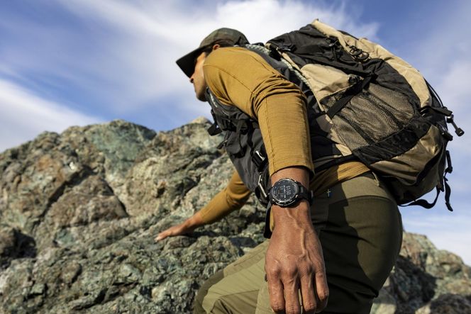 Garmin Instinct Crossover