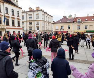 „Nazywam się Miliard” w Rzeszowie. Odbyły się protesty przeciw przemocy [ZDJĘCIA]