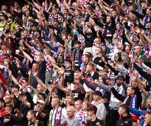 Górnik Zabrze remisuje z Koroną Kielce. Ratunek nadszedł w ostatnich minutach. Wielkie emocje na trybunach