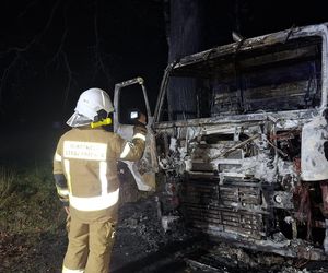 Ciężarówka płonęła jak pochodnia! Droga była zablokowana