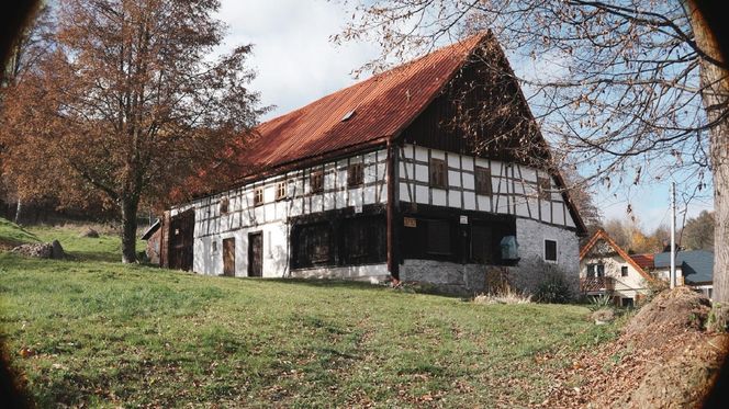 "Dostrzec, zrozumieć, ocalić – Domy przysłupowe". Projekt inwentaryzacji domów przysłupowych zainicjowany przez Małgorzatę Maszkiewicz (Dolina Domów Przysłupowych) - powstała bogata dokumentacja oraz zdjęcia