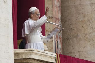 Leon XIV podczas modlitwy Regina Caeli zaapelował o modlitwę o powołania i odwagę dla młodych ludzi