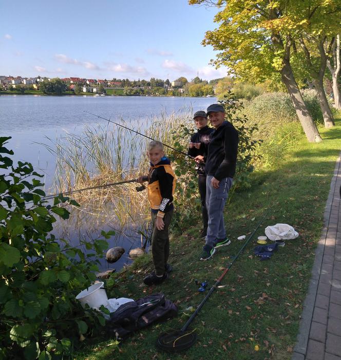 Obłowili się w ryby z Jezioraka, a nawet nagrody