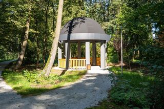 Zabytkowy park zmienił się nie do poznania. Teraz wygląda jak z bajki