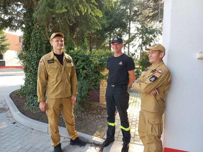 Strażacy z Wielkopolski jadą do zagrożonego powodzią Głogowa nad Odrą