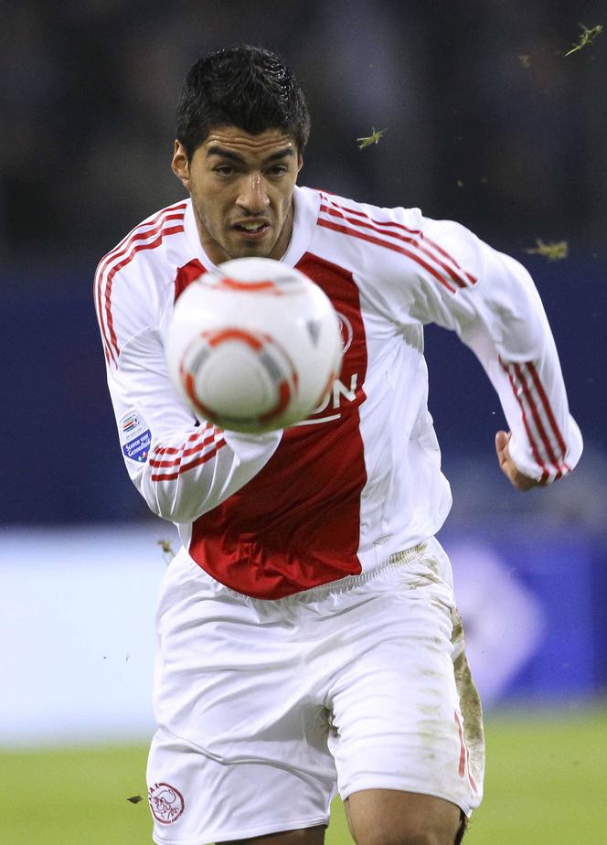 1pub_Luis Suarez, Ajax Amsterdam