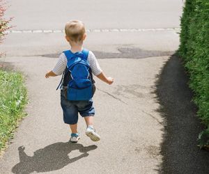 Trzylatek uciekł z przedszkola. Zauważono go kilometr od placówki