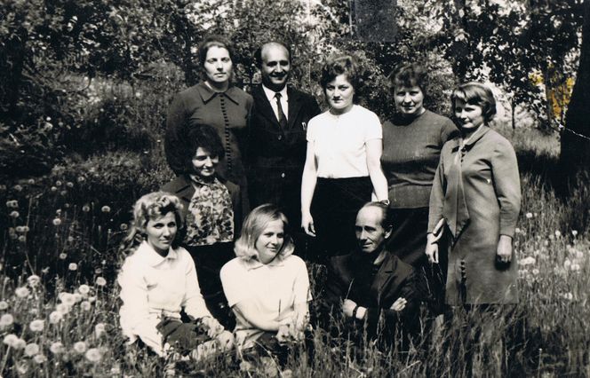 "Byliśmy jak dzieci z Bullerbyn"- opowiadaja nam absolwenci szkoły w Wielkiej Wsi. Jubileusz 120-lecia