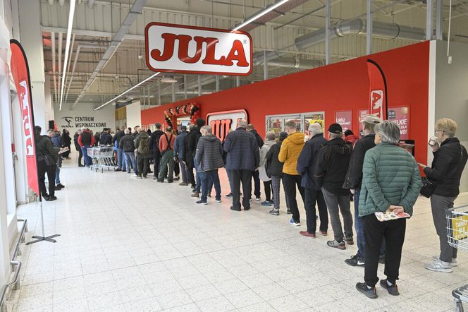 Wielkie otwarcie sklepu szwedzkiego giganta w Warszawie. Były gigantyczne promocje i długie kolejki