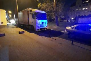 Poznań: Zaparkował tira i zasnął! Mandat był nieunikniony! Pauza po turecku