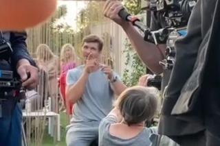 Mikołaj Roznerski (Marcin w M jak miłość) na planie