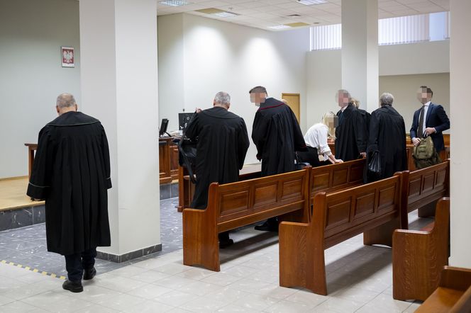 Grzegorz Braun odpowie za zgaszenie świec chanukowych i inne skandale