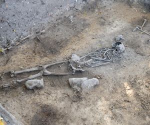 Sensacyjne odkrycie w Tumie. Archeolodzy odkopali groby sprzed tysiąca lat!