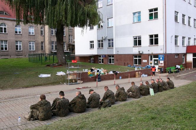 Dramat w szpitalach i przychodniach po powodzi. Zalane budynki, ewakuacja pacjentów. Raport Ministerstwa Zdrowia