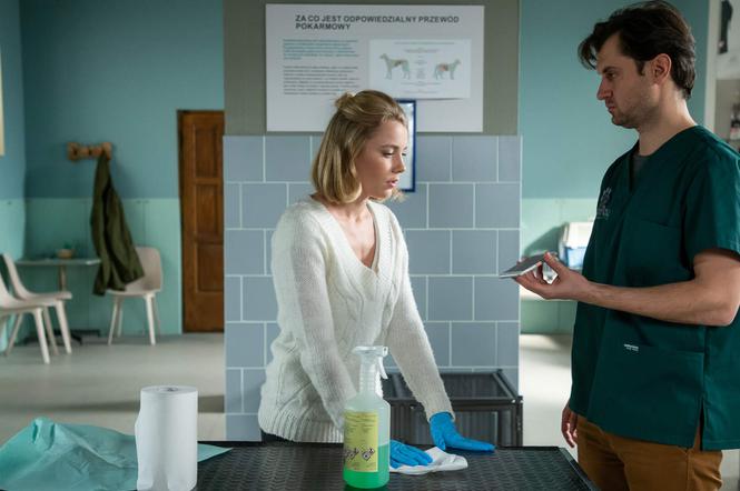 Zakochani po uszy, odc. 157. Asia (Katarzyna Grabowska), Marcin (Bartłomiej Kotschedoff)