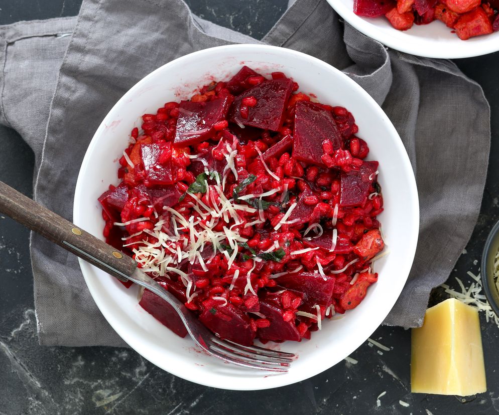 Kaszotto z burakami: przepis z kaszą pęczak