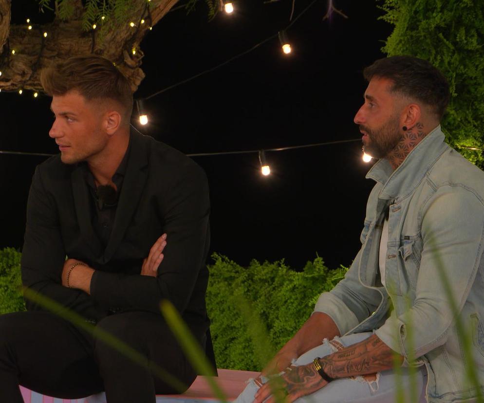 Love Island 9: Adrian wyleci z programu?! Krąg ognia wszystko wyjaśnił