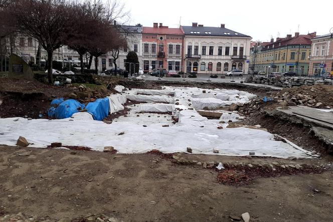 Co dalej z wykopaliskami na miejskim Rynku. Miasto ma kilka pomysłów 