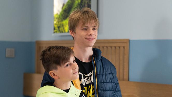 Na dobre i na złe odc. 833. Jaś (Mateusz Bożek) i Adaś (Artur Sokólski)