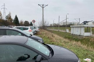 Ponad 160 miejsc i dwa nowe parkingi przy stacji Siedlce Zachodnie. Miasto podpisało umowę