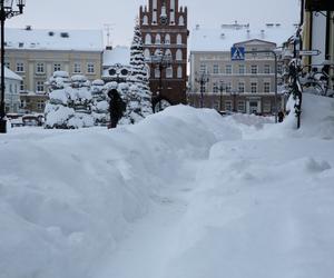 Śnieżny armagedon w Bartoszycach [ZDJĘCIA]