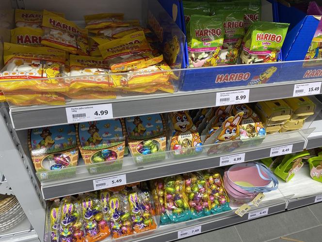 Ozdoby, gadżety i słodycze na Wielkanoc 2024 już w styczniu! Oto co już można znaleźć na sklepowych półkach