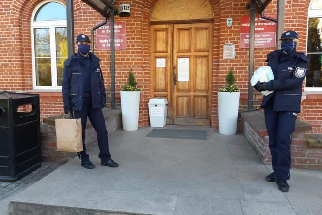 Kociewianki Szyją Maseczki, a wraz z nimi policjanci ze świeckiej komendy oraz ich rodziny