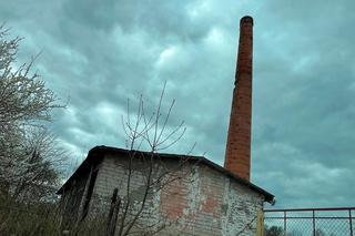 Koszmar w Kraśniku! 11-latek wpadł do maszyny formującej cegły