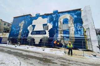 Na mural w Zgierzu wydano ponad 30 tysięcy. Teraz zostanie przykryty styropianem