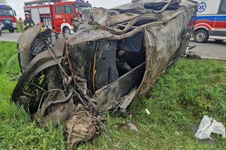 Kierowca busa wjechał do rowu. Wypadek w powiecie gostyńskim