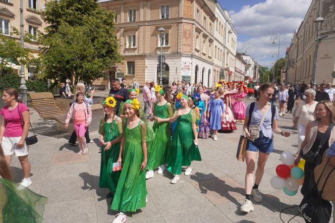 Święto Kielc 2025. Bajkowy korowód z Kopciuszkiem