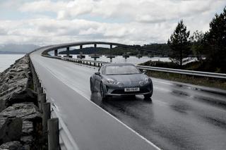 Alpine A110S z polską CENĄ. Nowa wersja francuskiego coupe jest mocniejsza, szybsza i lżejsza