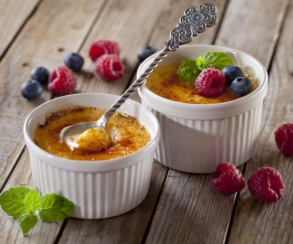 Zapiekany kogel-mogel z owocami z 3 składników. Gotowy z 15 minut