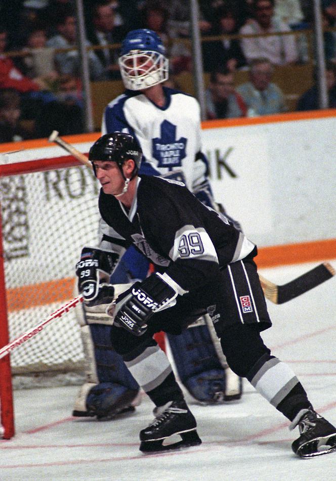 GRETZKY MA TAKĄ CÓRKĘ, ŻE LÓD SIĘ TOPI