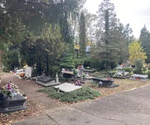 1 listopada - zmiany w organizacji ruchu w okolicach cmentarzy na Wszystkich Świętych