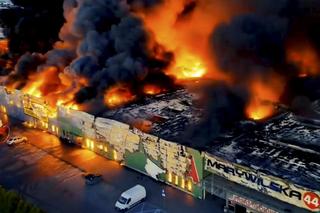 Wiadomo, kto mógł podpalić CH Marywilska 44. Policja pokazała tajemnicze zdjęcie